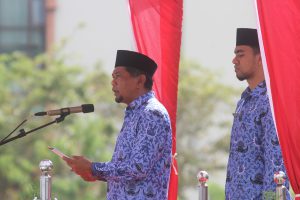 WABUP PIMPIN UPACARA PERINGATAN HKN, HUT PGRI, DAN HUT KORPRI